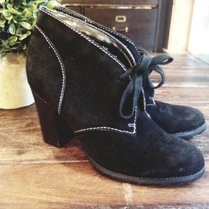 Black suede Connie Farrah ankle boots sz 8.5